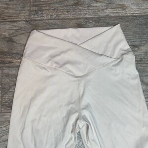 Cream High-Waisted Crossover Flare Leggings